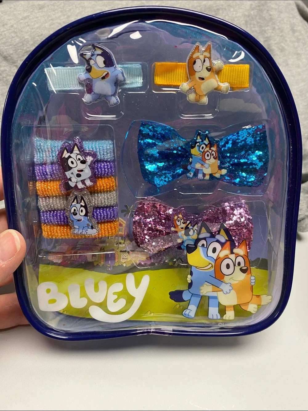 5/$15. Kids Hair Accessory Set in Bluey backpack. NWT
